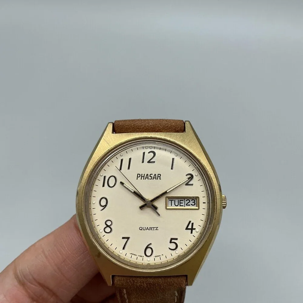 Vintage Phasar Mens Watch 35mm Y563-8430 Gold Tone Day Date New Battery
